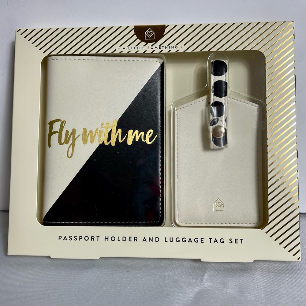 NEW A LITTLE SOMETHING FLY WITH ME PASSPORT HOLDER LUGGAGE TAG SET WHITE BLACK